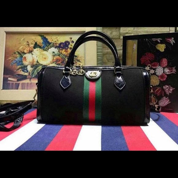 Gucci Bags - Picture 2 of 8